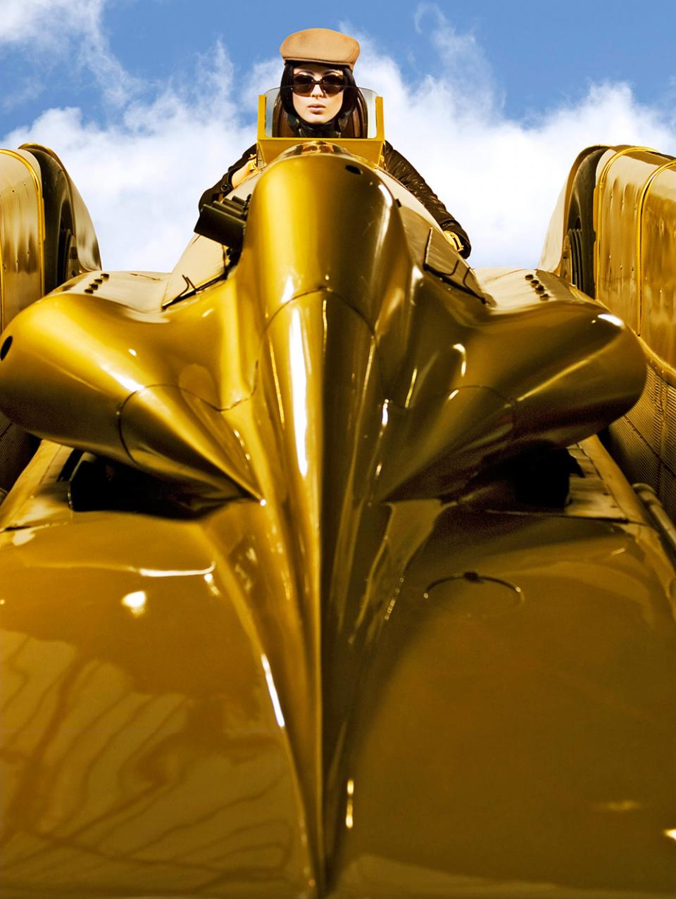 British Golden Arrow Supercar Fashion
